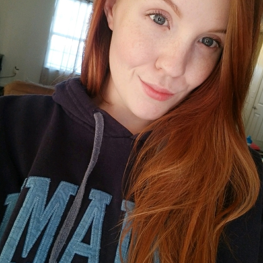 Meet your Posher, Macayla